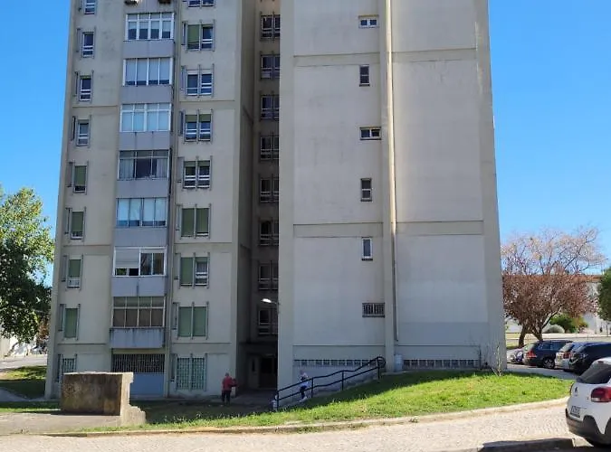 Cozy Near Metro & Airport * Lisboa