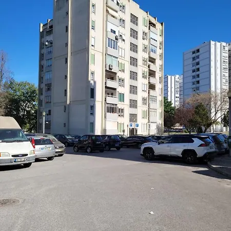 Ubytování v soukromí Cozy Near Metro & Airport