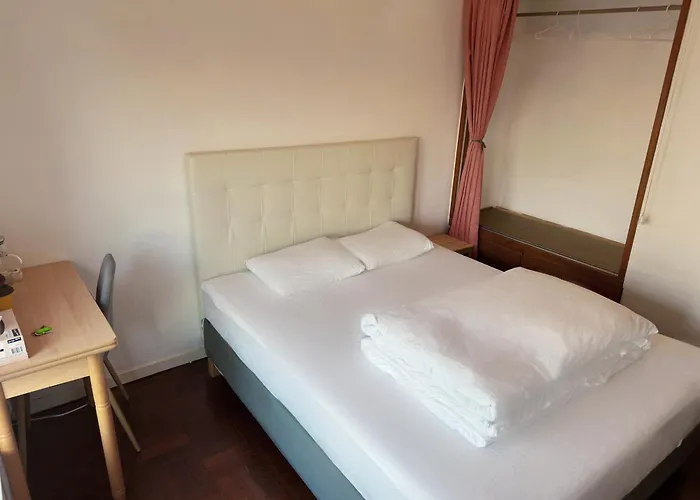 Accommodatie bij particulieren Cozy Near Metro & Airport Lissabon