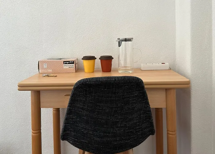 Accommodatie bij particulieren Cozy Near Metro & Airport Lissabon